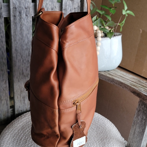 BOGOTA Genuine Leather sling back crossbody bag made in Cambodia cognac - Picture 1 of 15